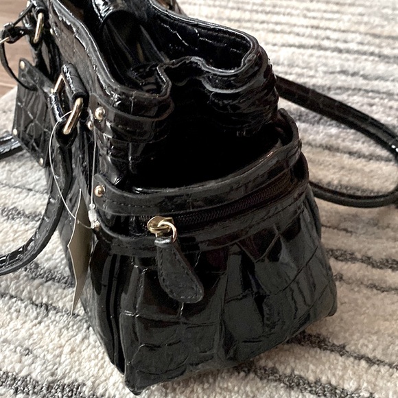 NEW LIZ CLAIBORNE BLACK BAGS - Picture 5 of 6